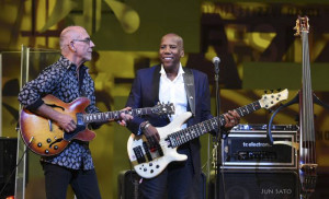 Larry Carlton and NE